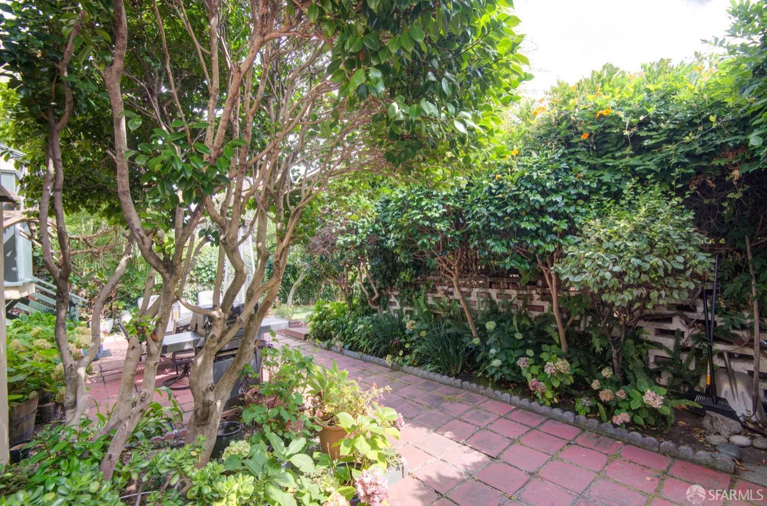 3231 Fernside Boulevard