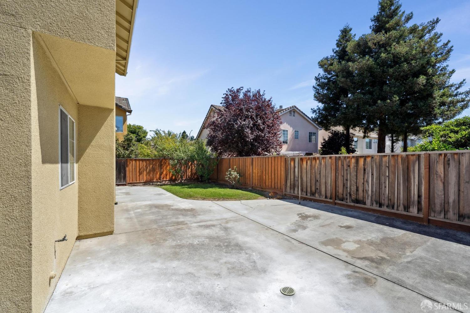 38795 Litchfield Circle