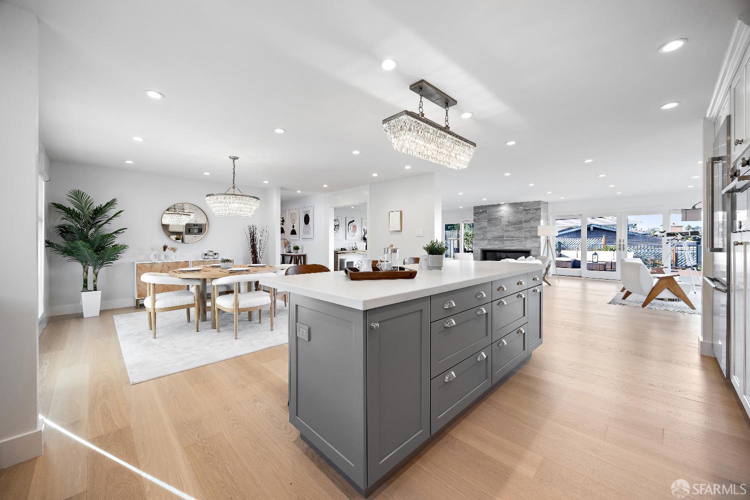 1270 Roble Road