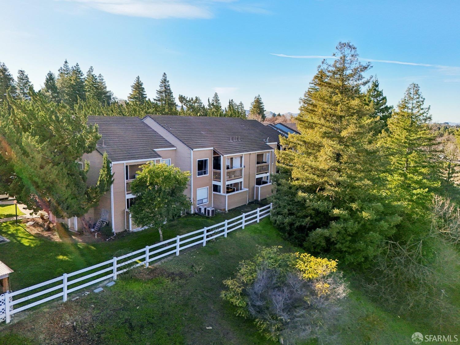 2934 Winding Lane