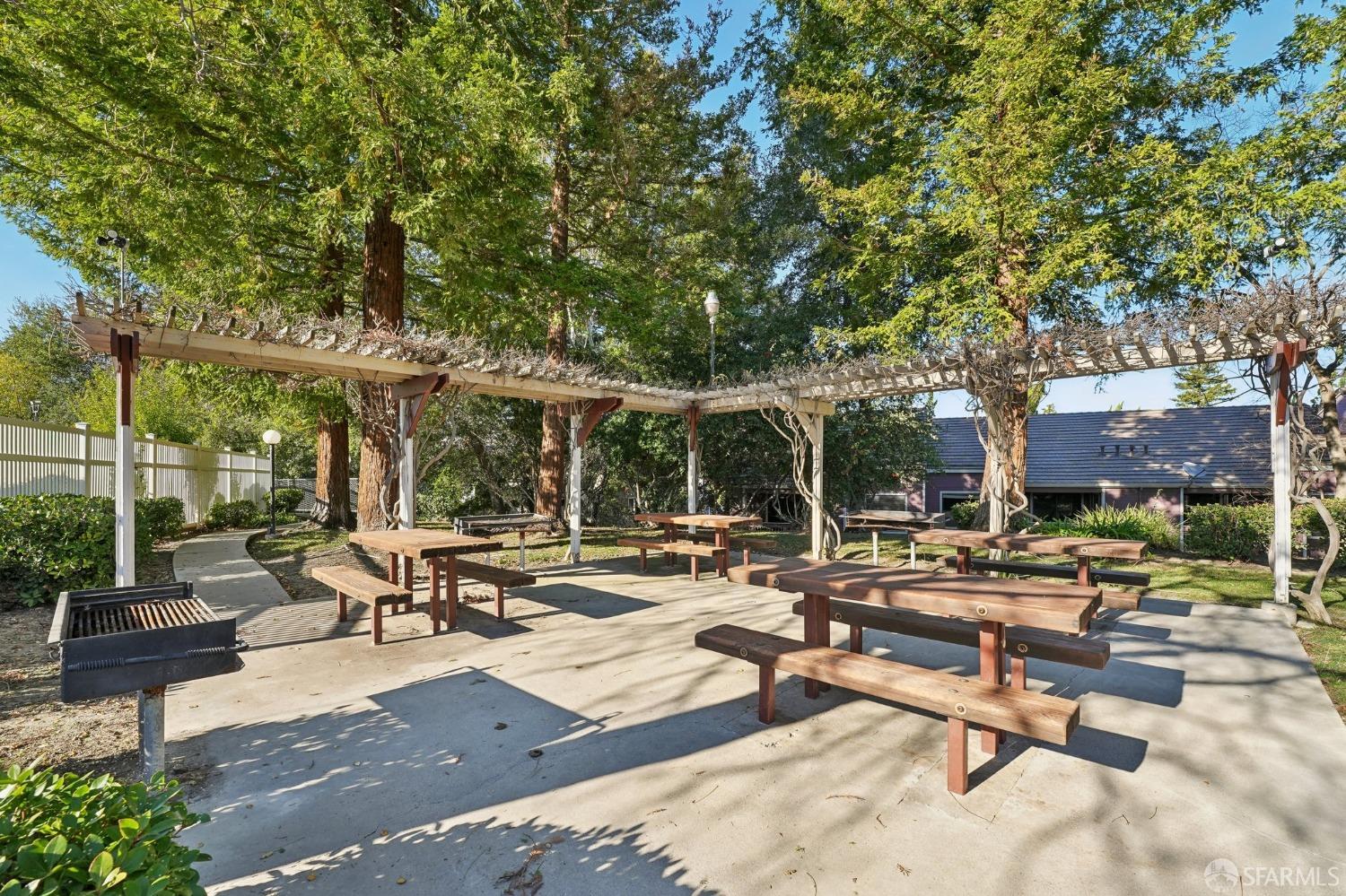 2934 Winding Lane