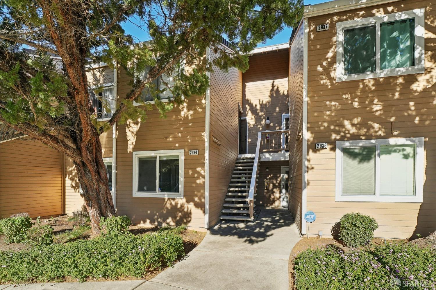 2934 Winding Lane