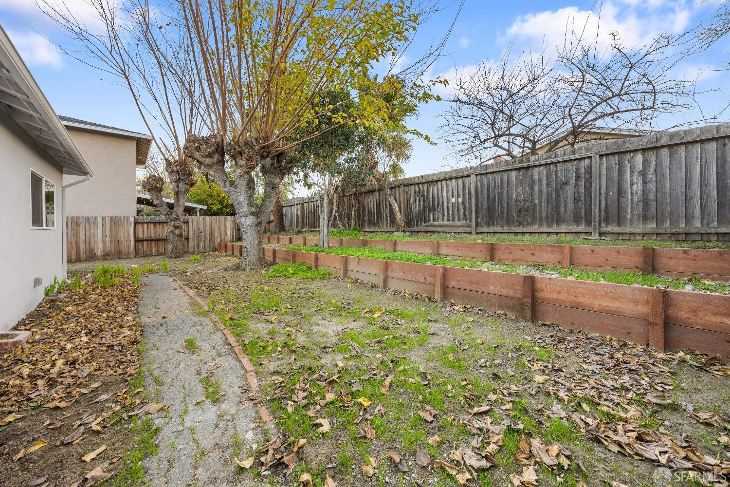 266 Yosemite Drive