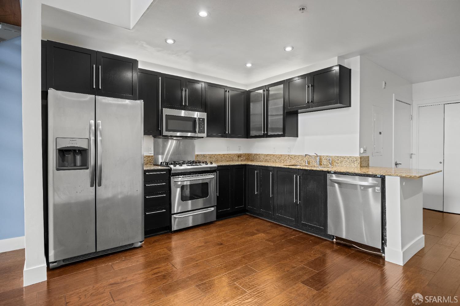 1001 46 Street # 323