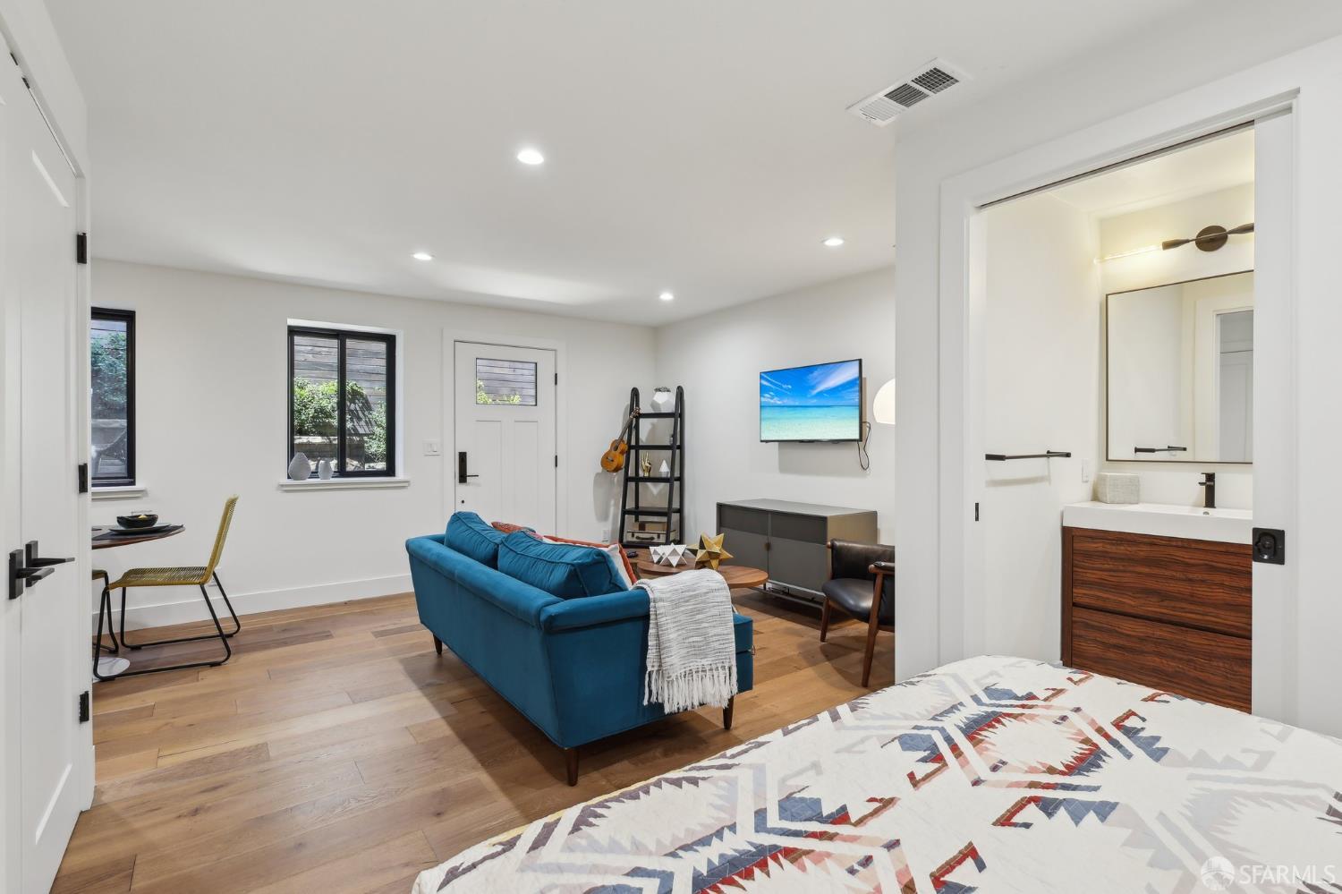 2031 Buena Vista Drive