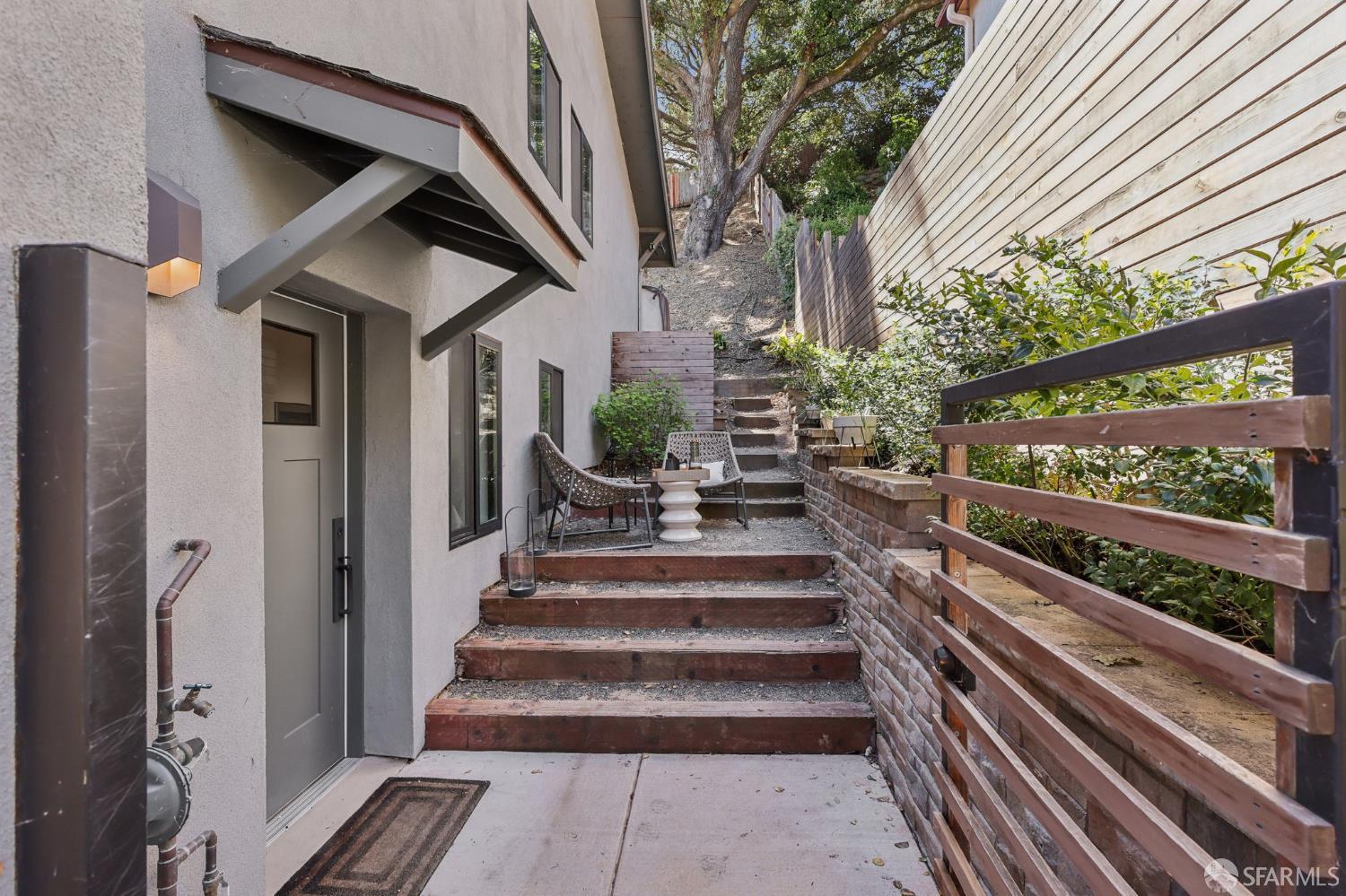 2031 Buena Vista Drive