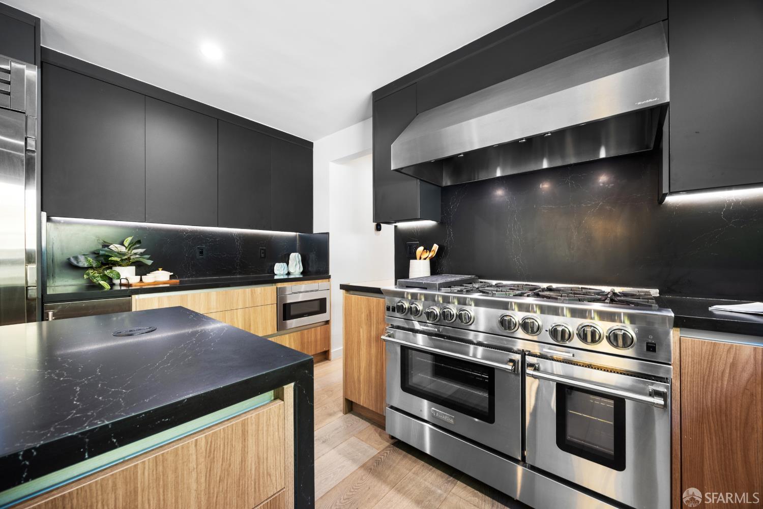 4859 Beacon Hill Drive