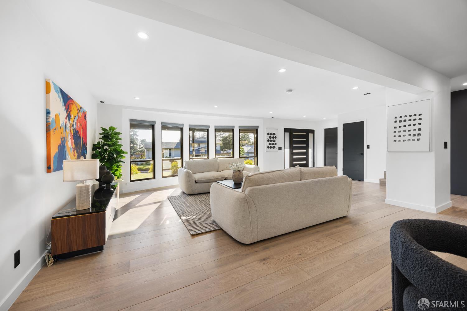 4859 Beacon Hill Drive