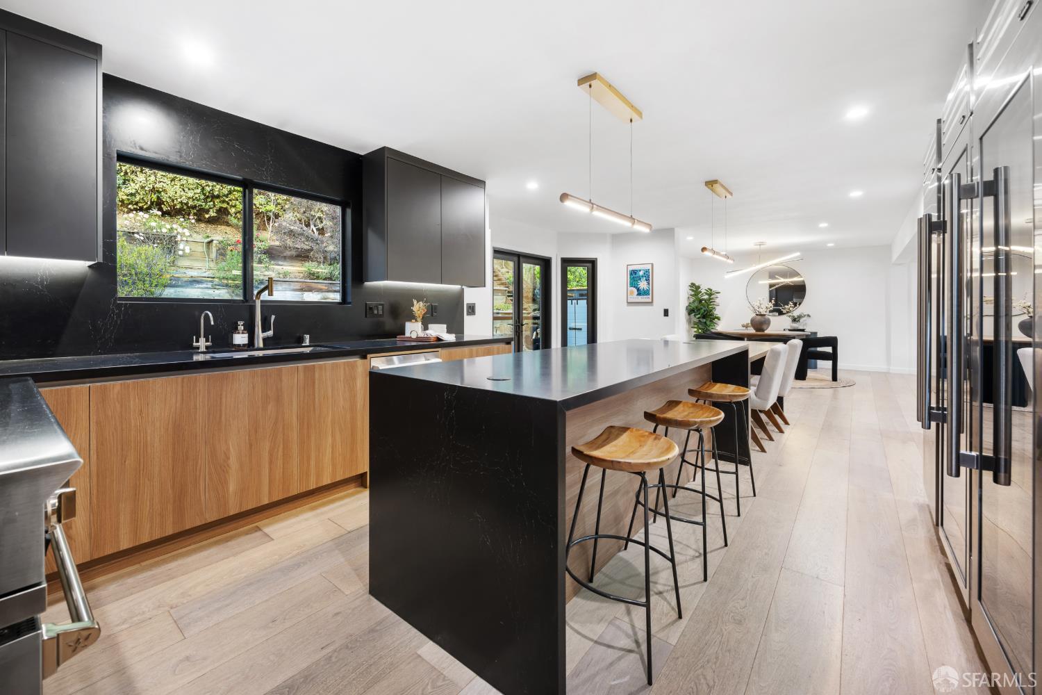 4859 Beacon Hill Drive