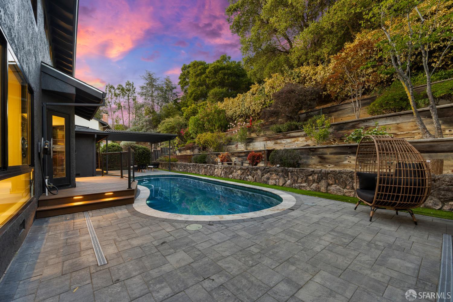 4859 Beacon Hill Drive