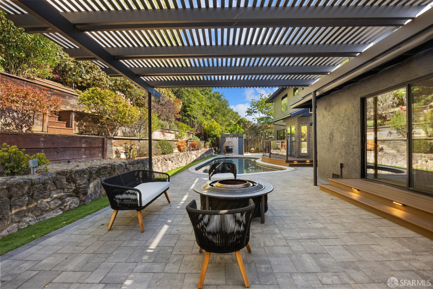 4859 Beacon Hill Drive