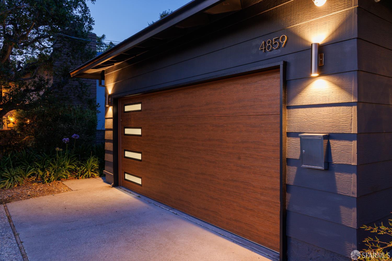 4859 Beacon Hill Drive