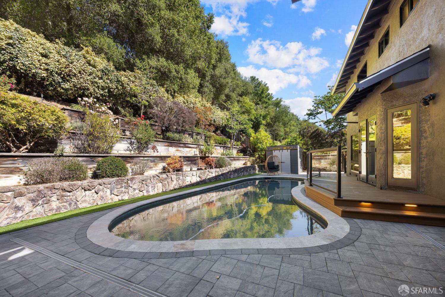 4859 Beacon Hill Drive