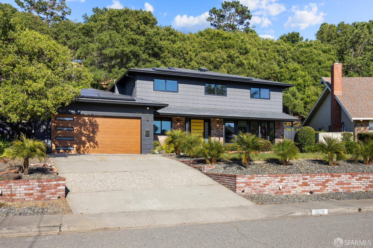 4859 Beacon Hill Drive