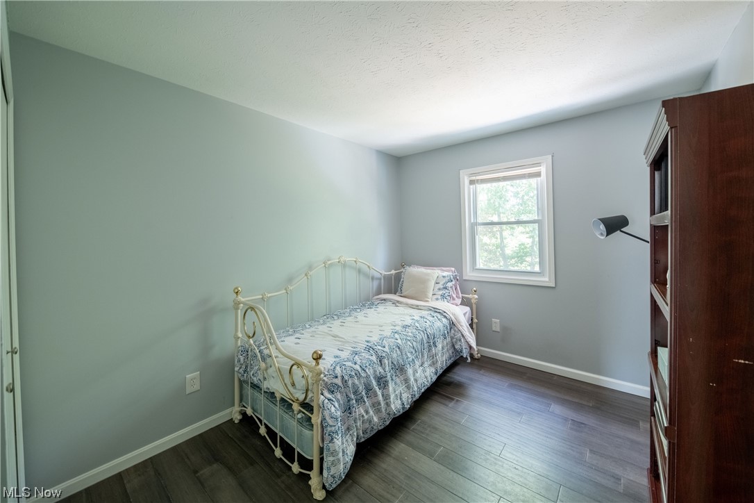 435 Abbeyville Road D-4