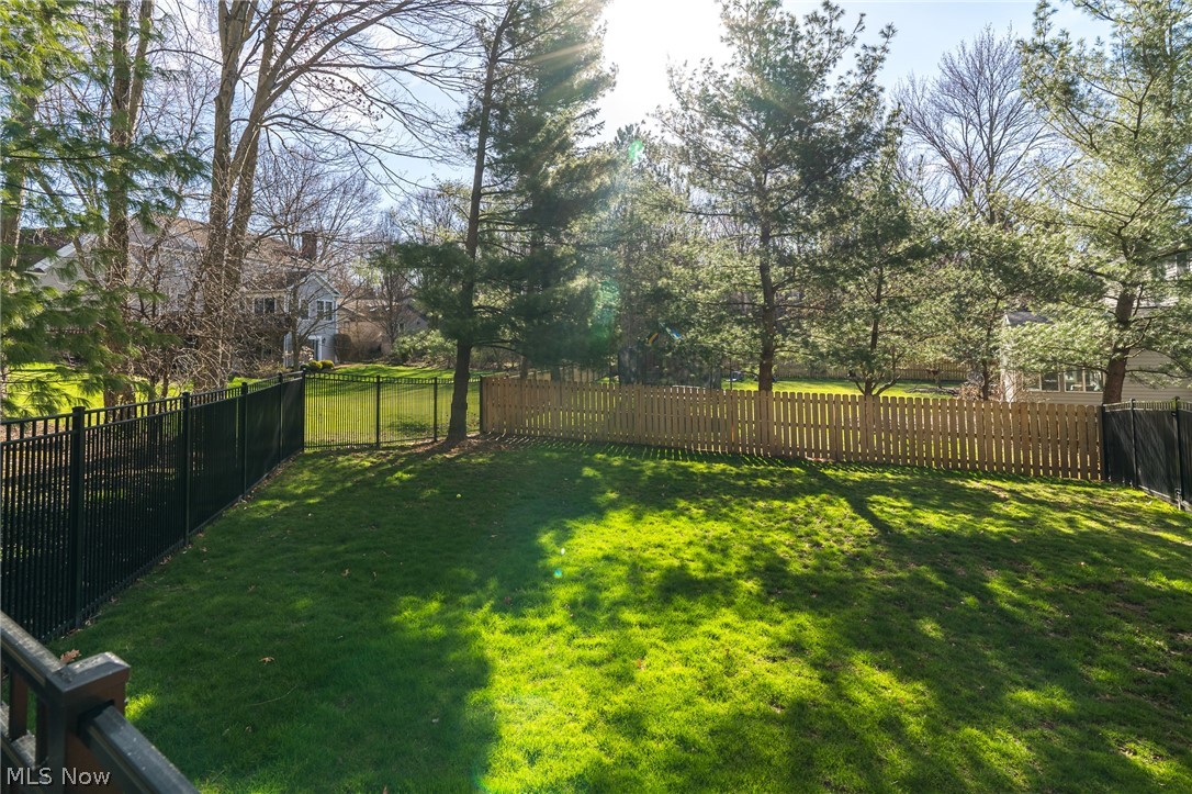 531 Lake Of The Woods Boulevard