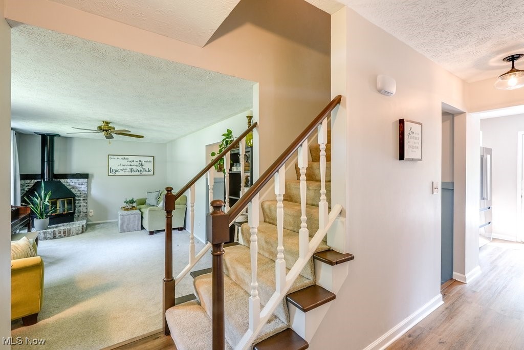 1415 Carriage Hill