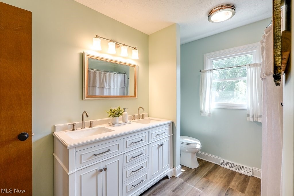 1415 Carriage Hill