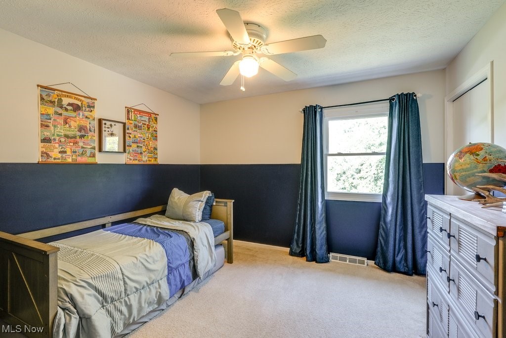 1415 Carriage Hill