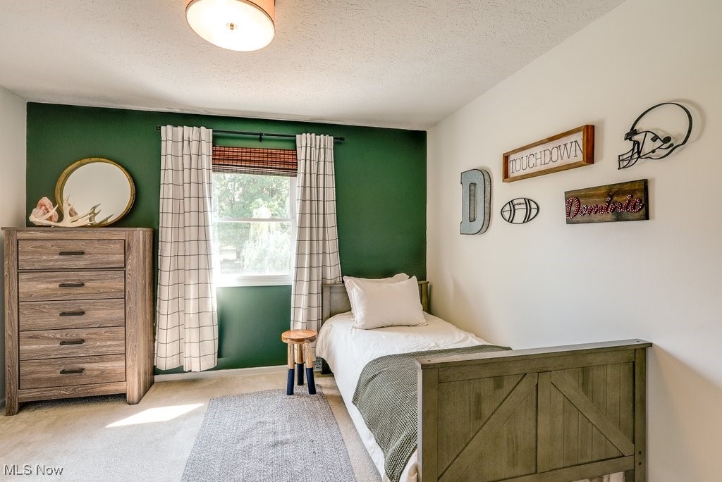 1415 Carriage Hill