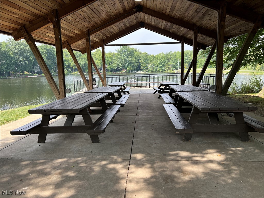 8691 Lake Forest Trail