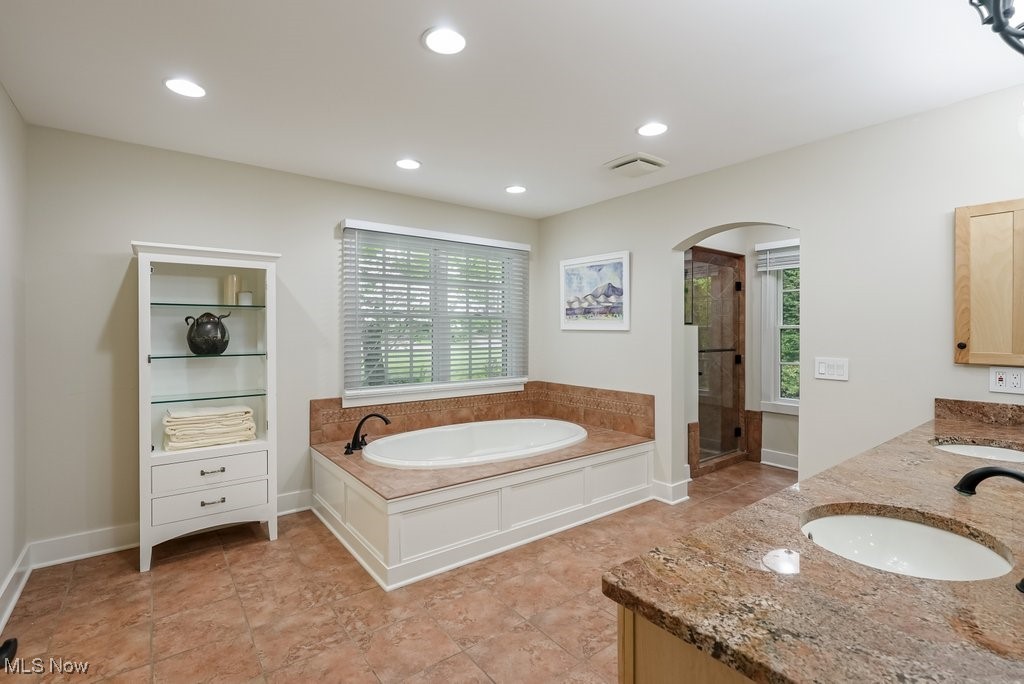967 Robinwood Hills Drive