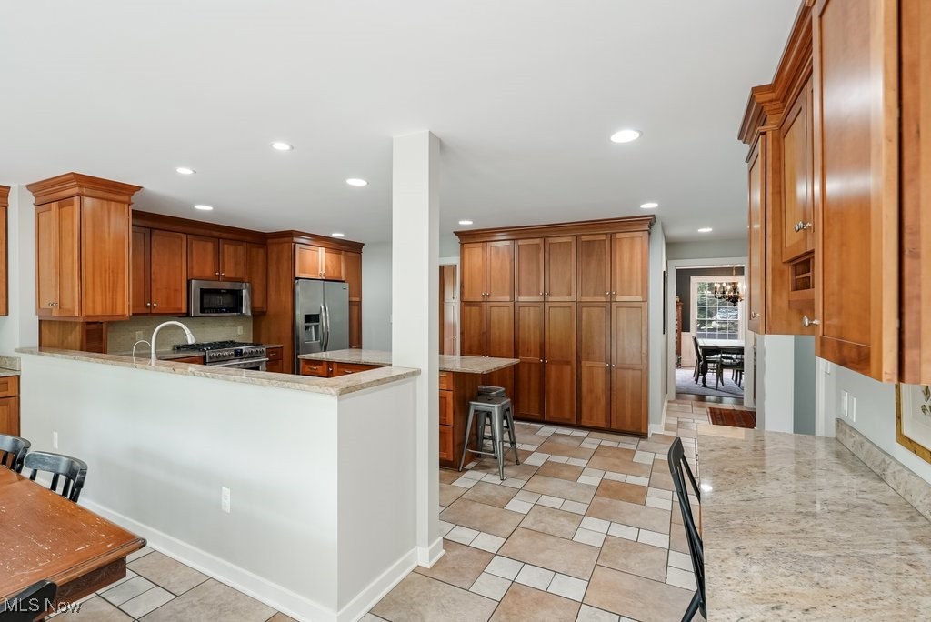 967 Robinwood Hills Drive