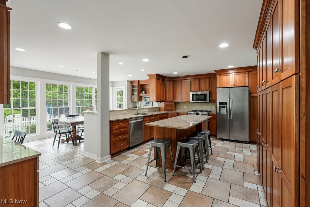 967 Robinwood Hills Drive