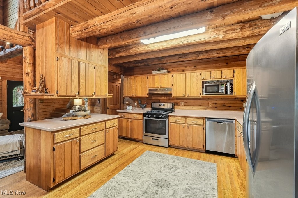 3590 E Aurora Road