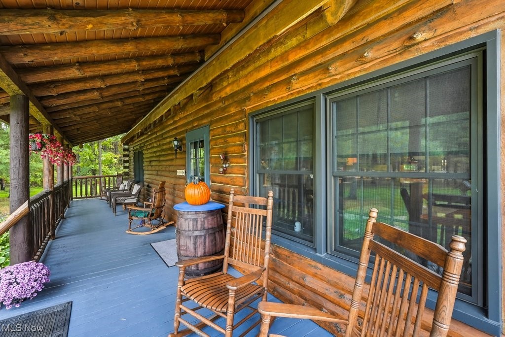 3590 E Aurora Road