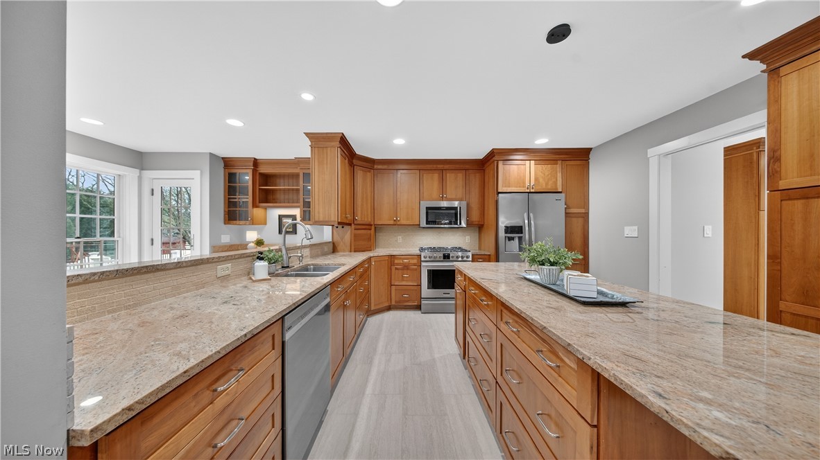 967 Robinwood Hills Drive