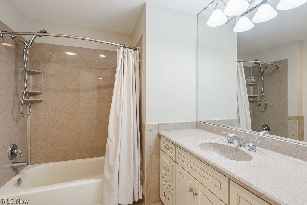 967 Robinwood Hills Drive