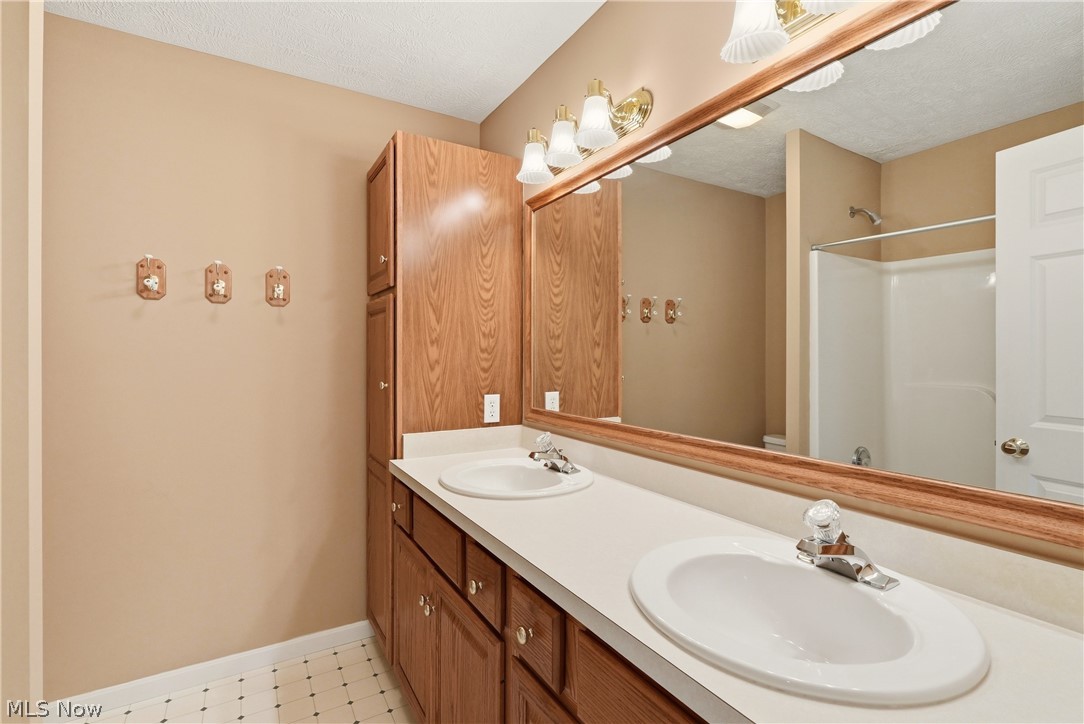 815 Centerville Trail