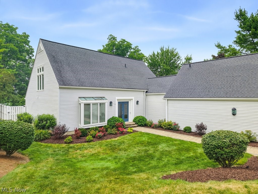 975 Meadowlark Circle