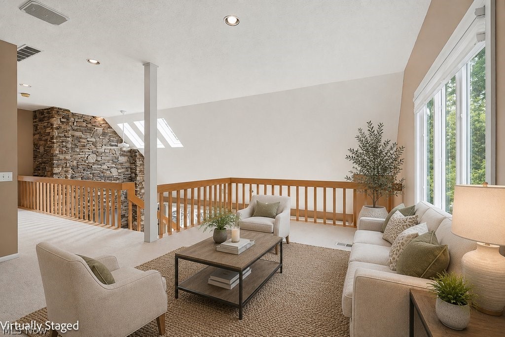 975 Meadowlark Circle