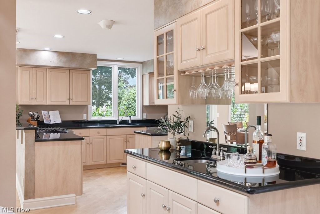 975 Meadowlark Circle