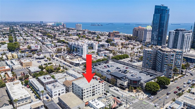 615 E Broadway Unit: 406