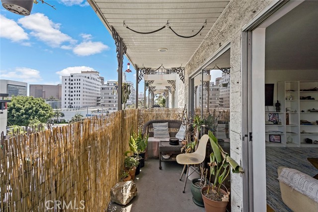 615 E Broadway Unit: 406