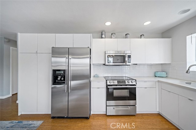 615 E Broadway Unit: 406