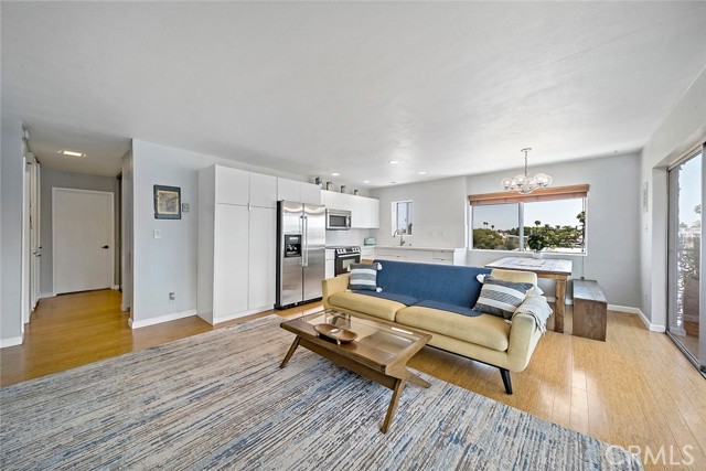 615 E Broadway Unit: 406