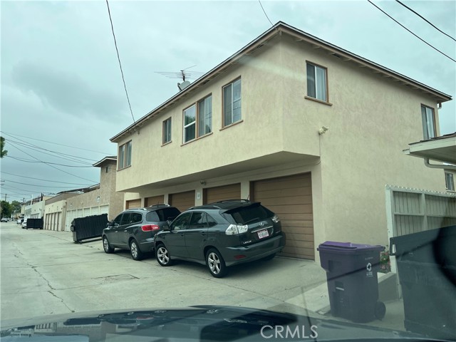 1110 E Carson ST