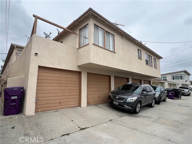 1110 E Carson ST