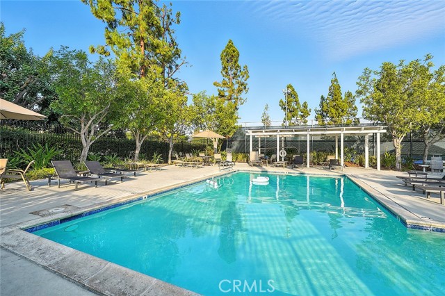 18 Oak Spring LN Unit: 309