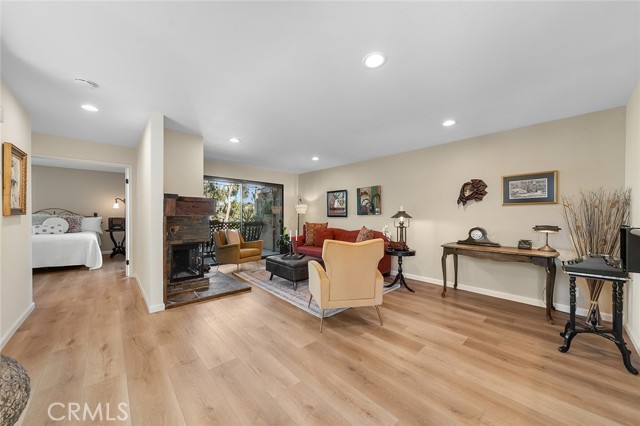 18 Oak Spring LN Unit: 309