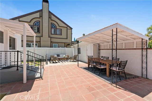 535 Roswell Avenue