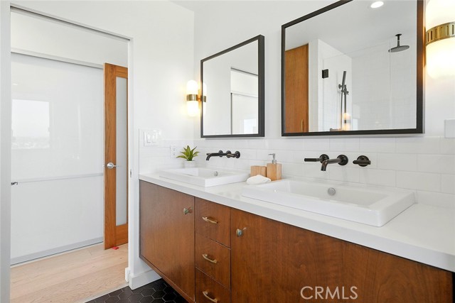 2999 East Ocean Boulevard Unit: 1320