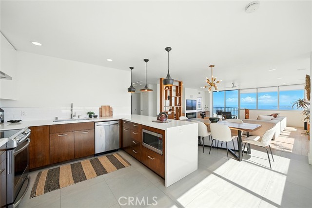 2999 East Ocean Boulevard Unit: 1320
