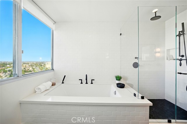 2999 East Ocean Boulevard Unit: 1320