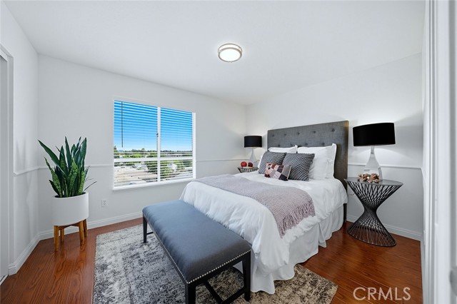 1355 Loma AVE Unit: 306