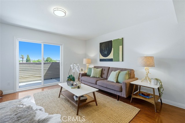 1355 Loma AVE Unit: 306